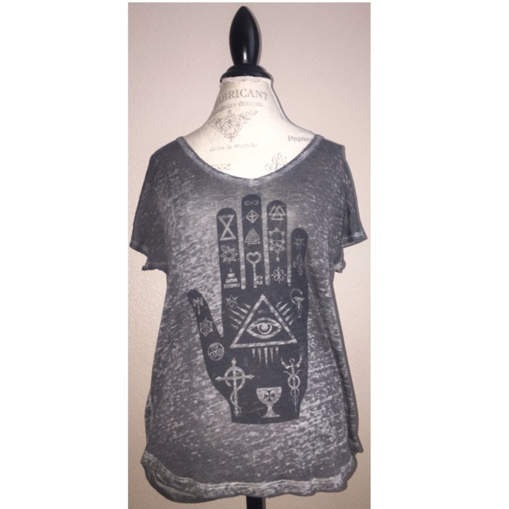 Short sleeve grey t-shirt w/ hand on it.